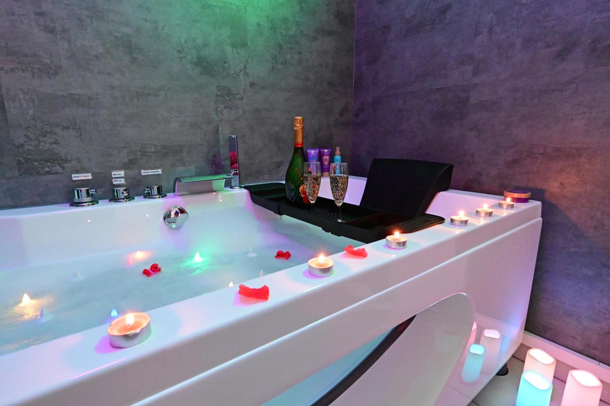 Love Room A Deux Pas De L'Ocean Avec Hammam, Sauna Et Bain A 2 :-) 비스카로세 외부 사진