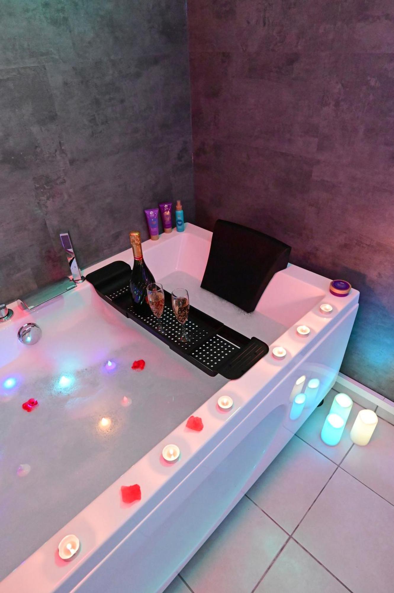 Love Room A Deux Pas De L'Ocean Avec Hammam, Sauna Et Bain A 2 :-) 비스카로세 외부 사진