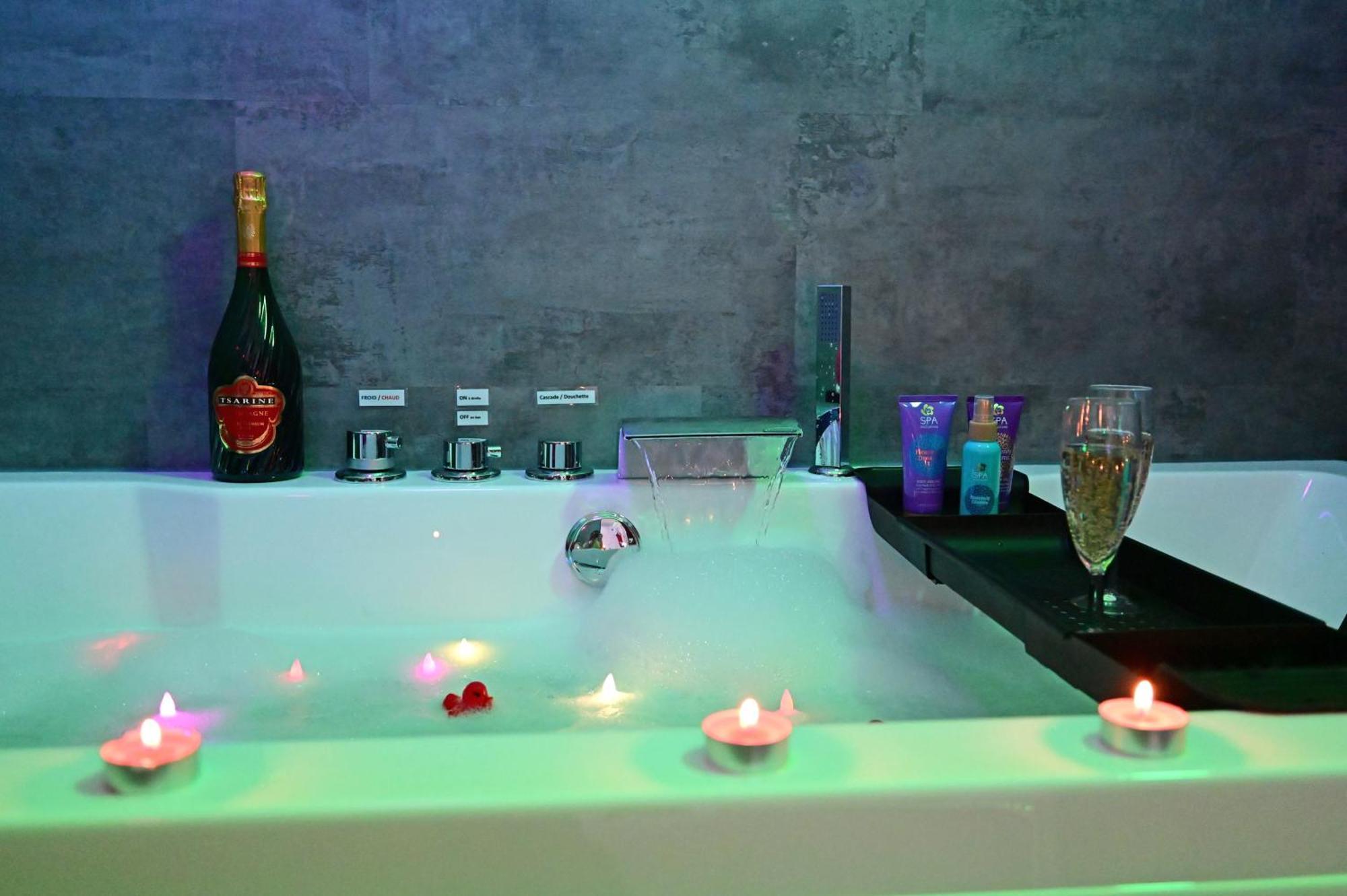 Love Room A Deux Pas De L'Ocean Avec Hammam, Sauna Et Bain A 2 :-) 비스카로세 외부 사진