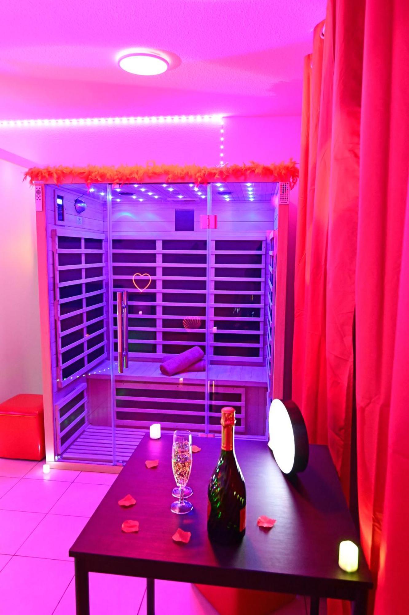 Love Room A Deux Pas De L'Ocean Avec Hammam, Sauna Et Bain A 2 :-) 비스카로세 외부 사진