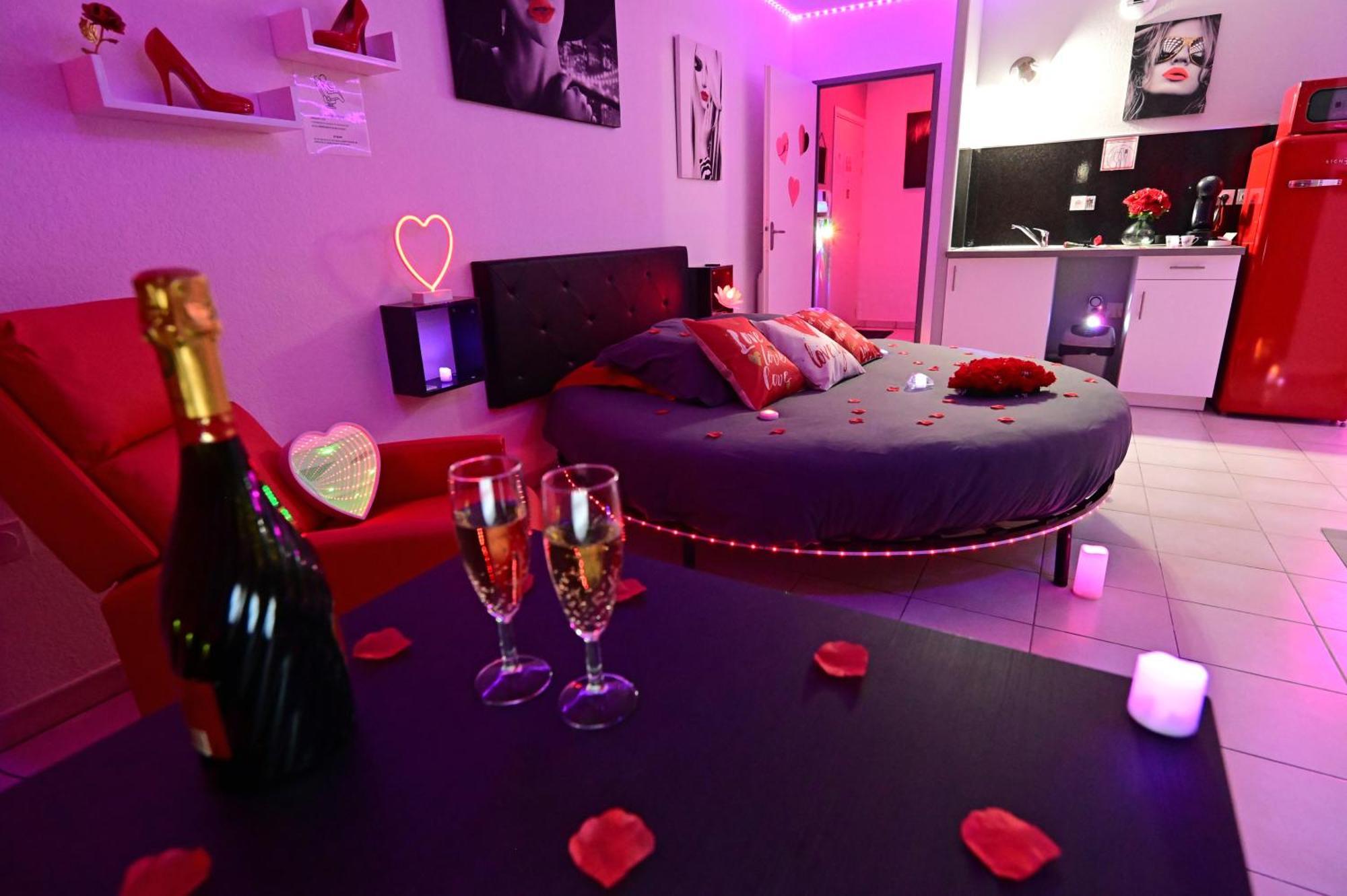 Love Room A Deux Pas De L'Ocean Avec Hammam, Sauna Et Bain A 2 :-) 비스카로세 외부 사진
