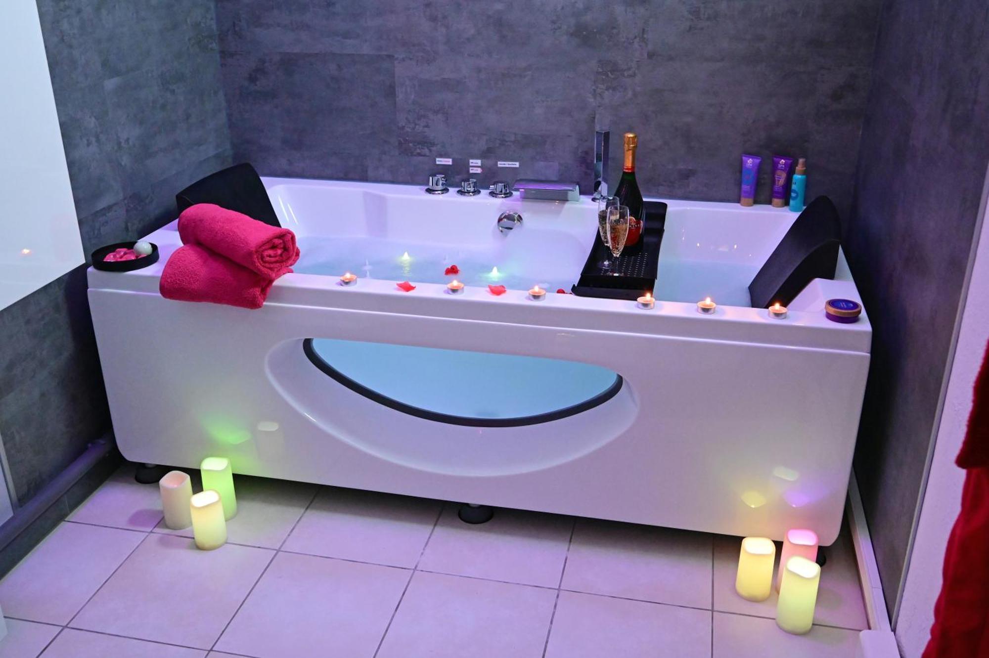 Love Room A Deux Pas De L'Ocean Avec Hammam, Sauna Et Bain A 2 :-) 비스카로세 외부 사진