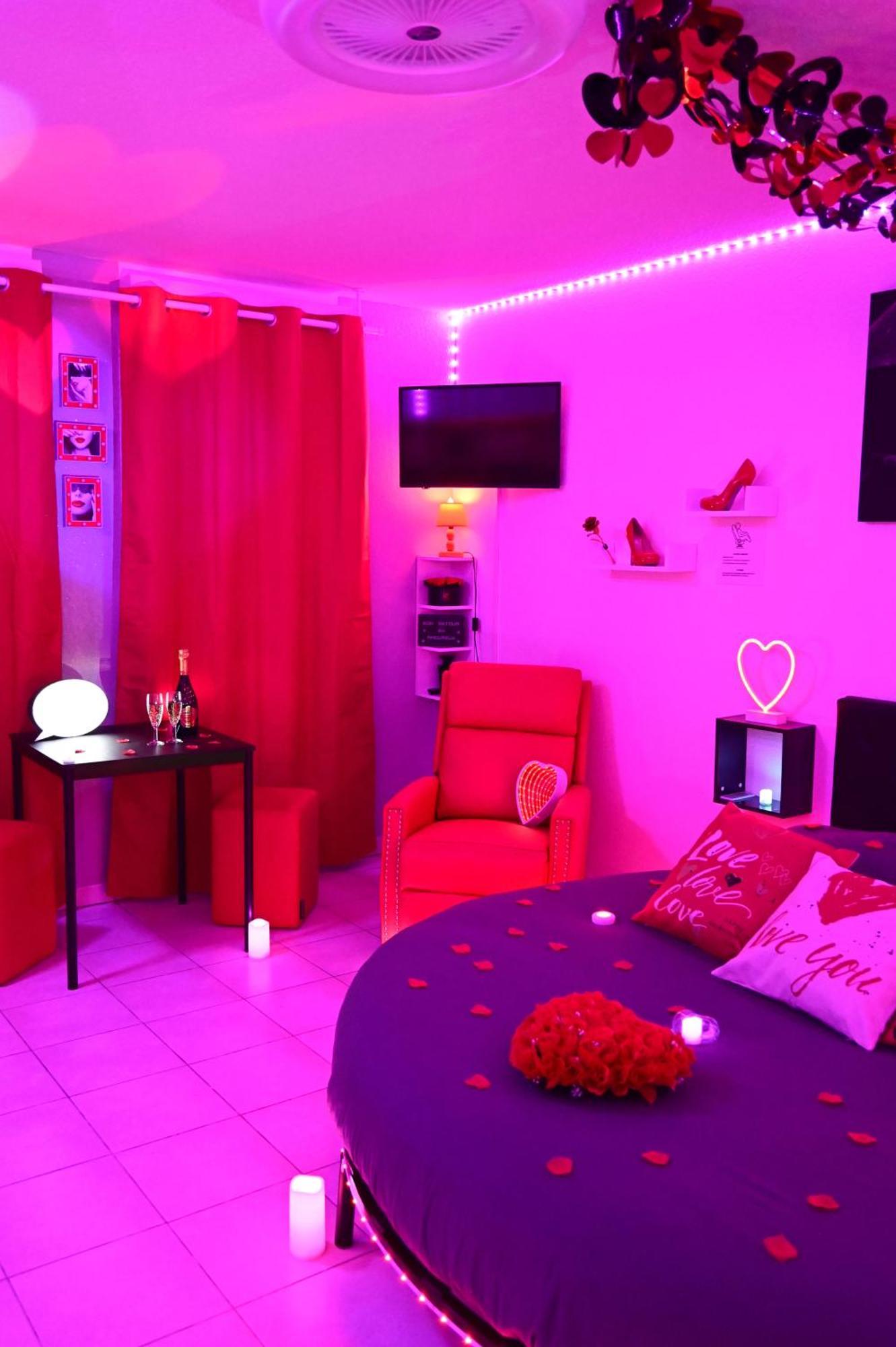 Love Room A Deux Pas De L'Ocean Avec Hammam, Sauna Et Bain A 2 :-) 비스카로세 외부 사진