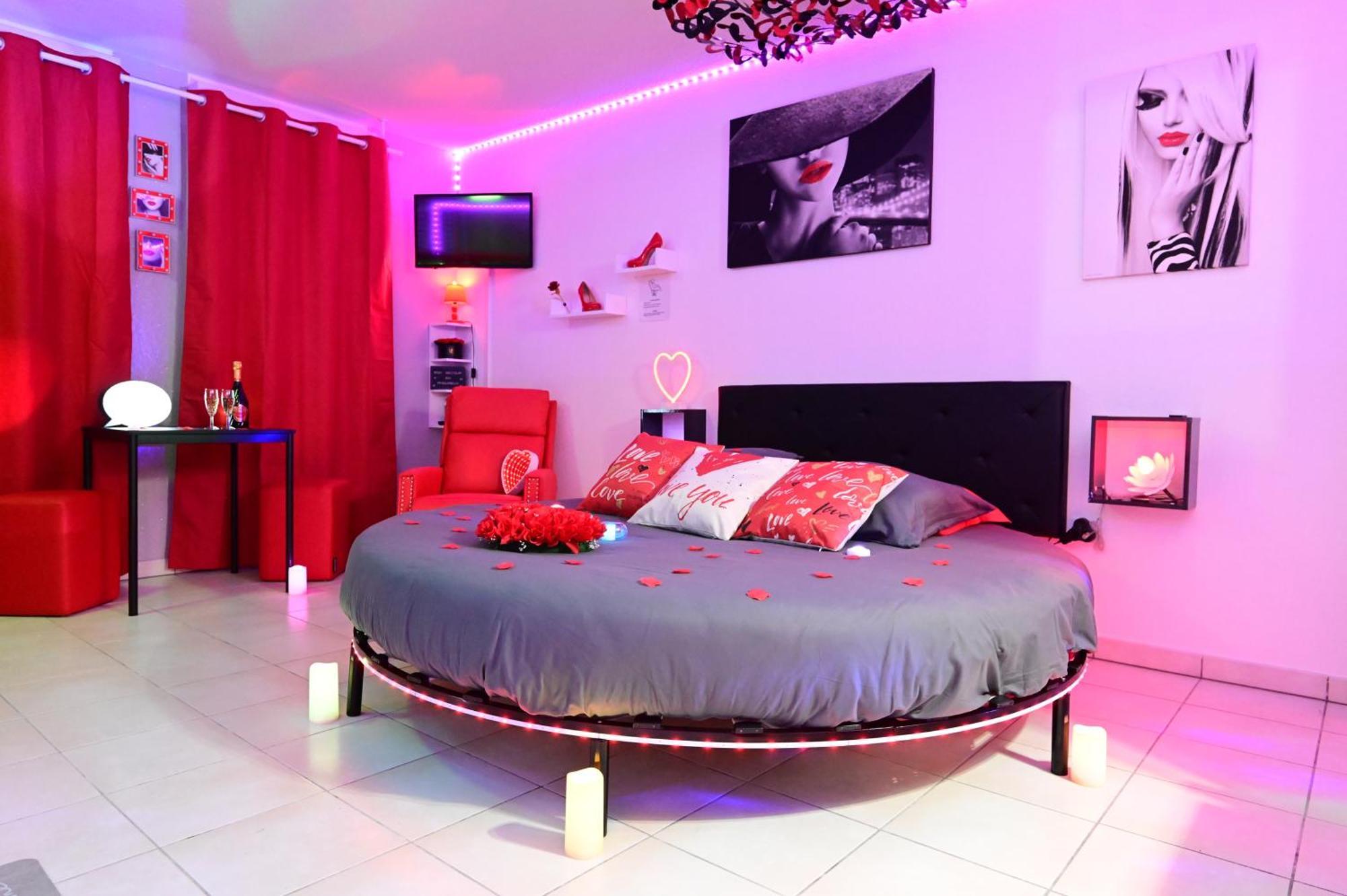 Love Room A Deux Pas De L'Ocean Avec Hammam, Sauna Et Bain A 2 :-) 비스카로세 외부 사진