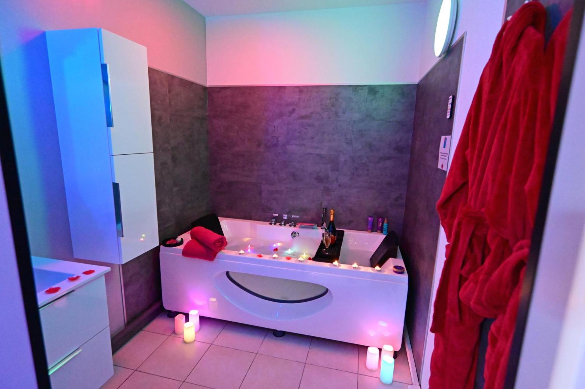 Love Room A Deux Pas De L'Ocean Avec Hammam, Sauna Et Bain A 2 :-) 비스카로세 외부 사진